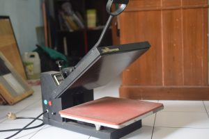 Mesin Press Pemanas